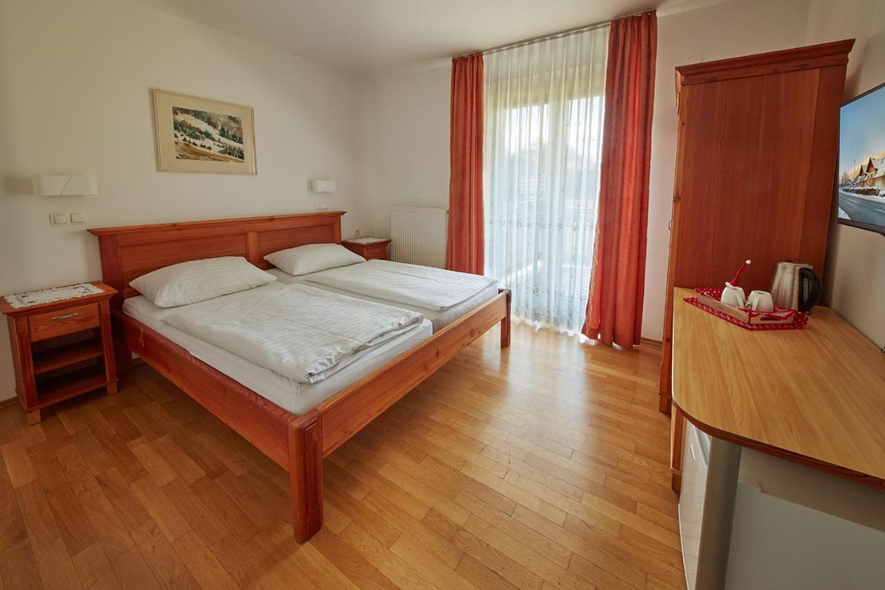 Rute Hotel And Apartments Краньска Гора Экстерьер фото