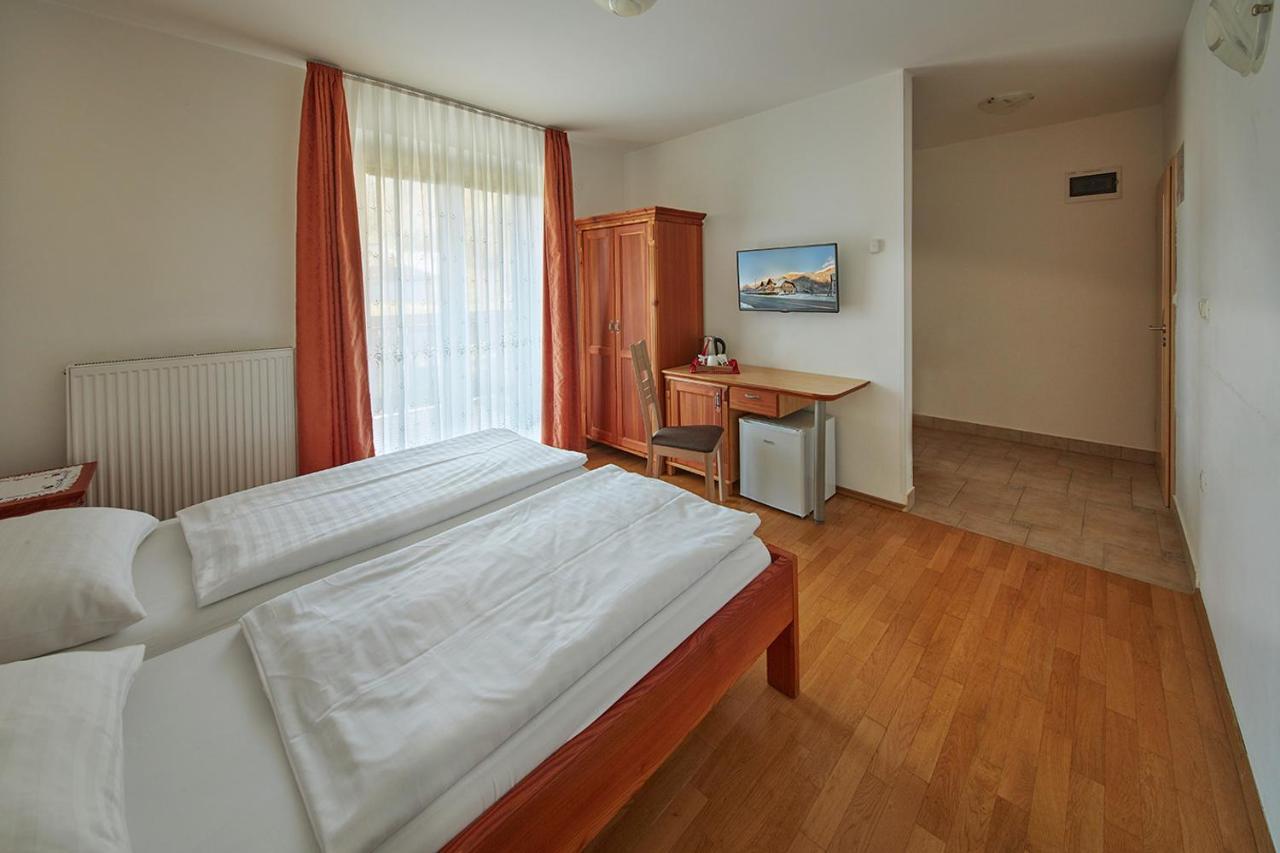 Rute Hotel And Apartments Краньска Гора Экстерьер фото