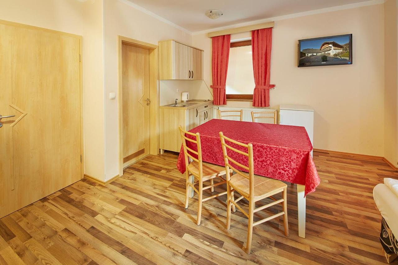 Rute Hotel And Apartments Краньска Гора Экстерьер фото